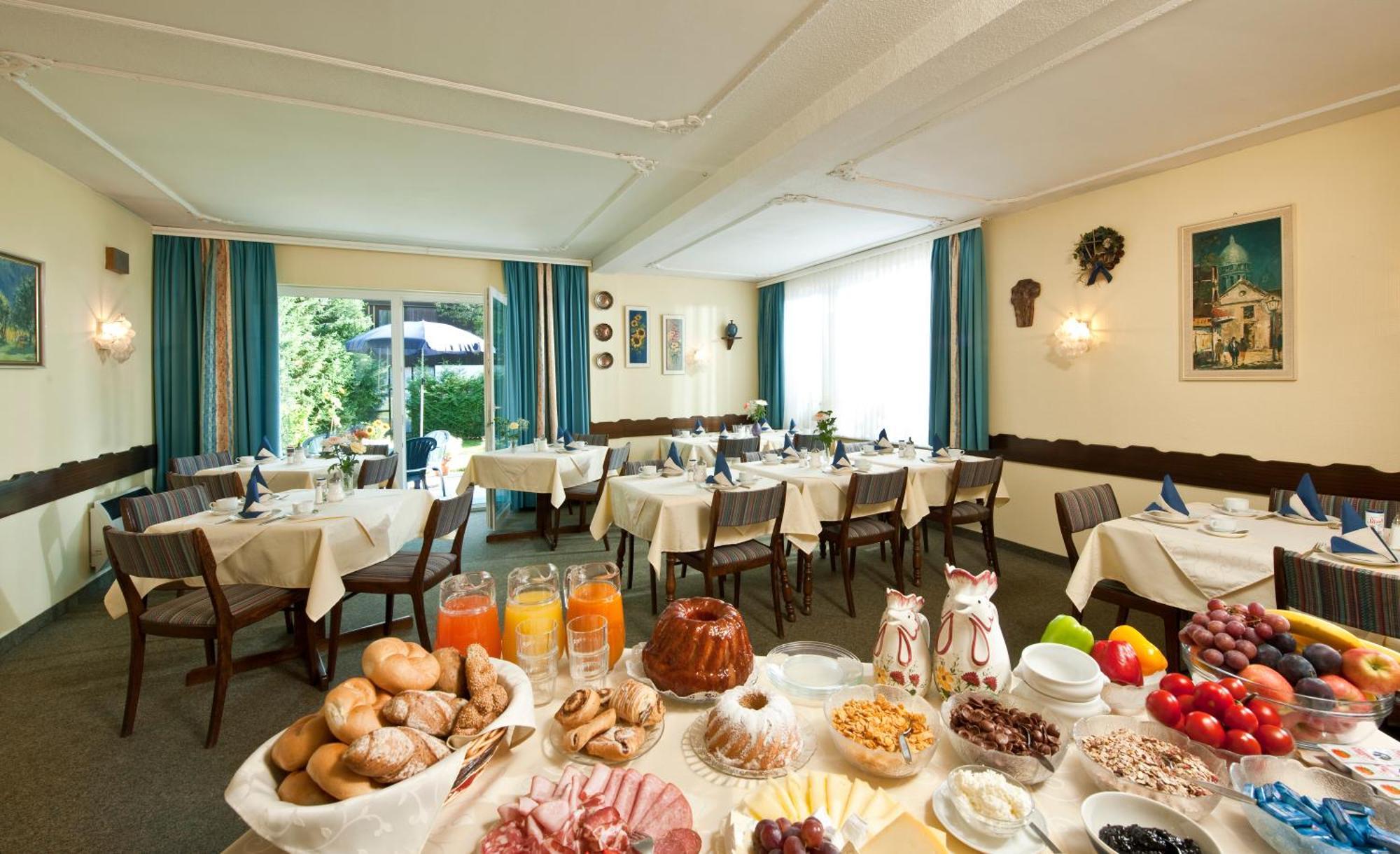Hotel Haus Maria Bad Kleinkirchheim Exterior foto